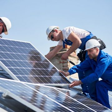 Trouver un installateur de panneaux solaires sérieux à Lyon